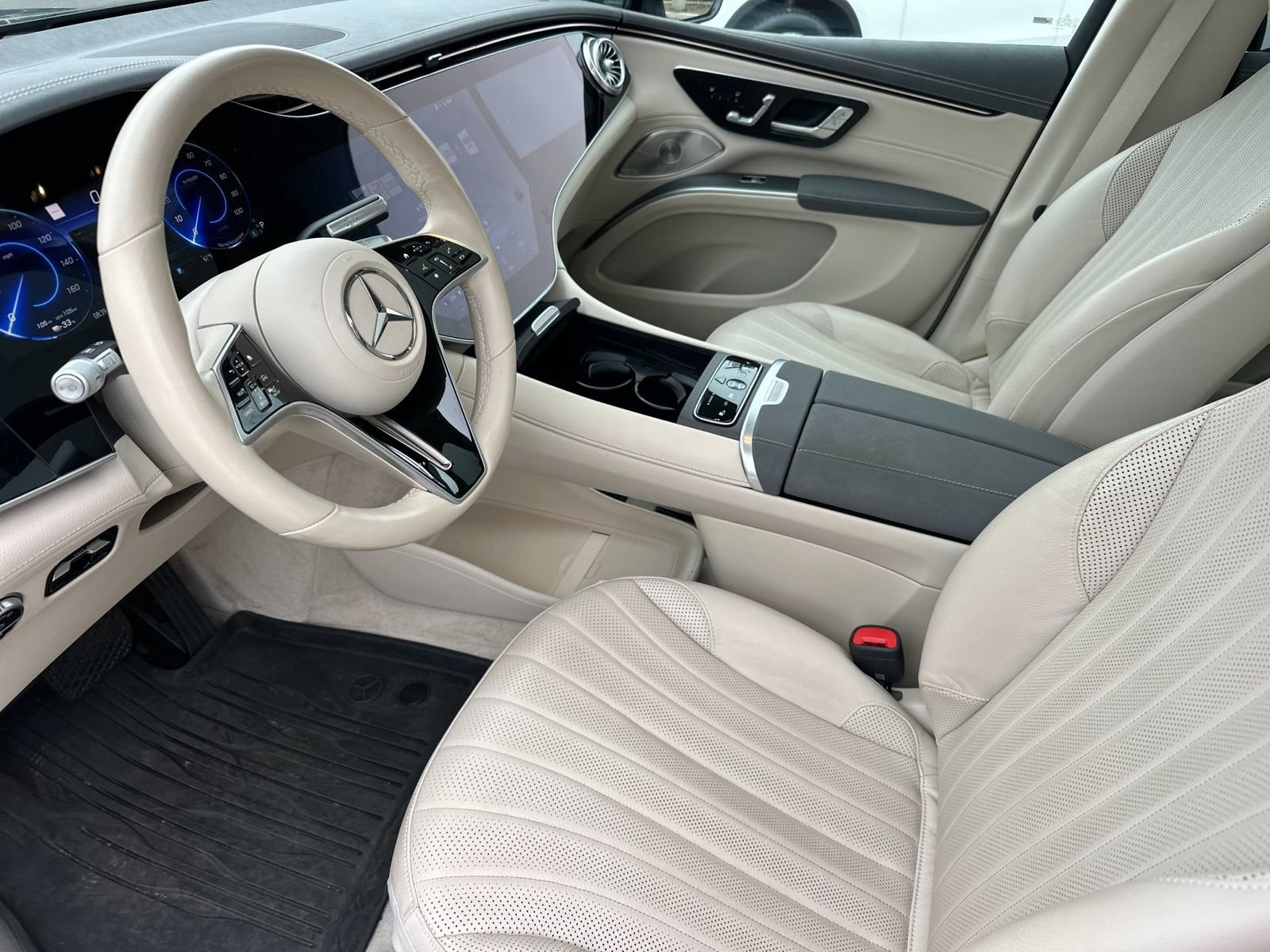 Certified 2023 Mercedes-Benz EQS 580 4MATIC SUV image 11