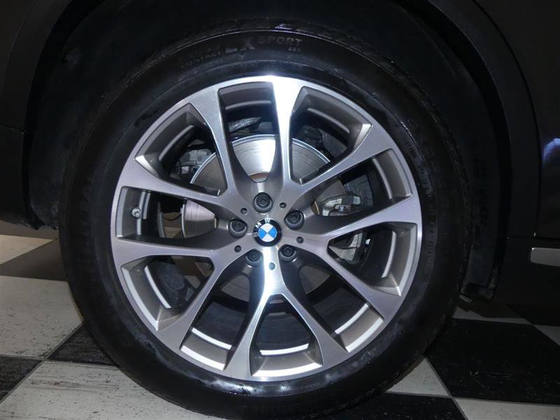 Used 2022 BMW X5 xDrive40i w/ Premium Package image 36