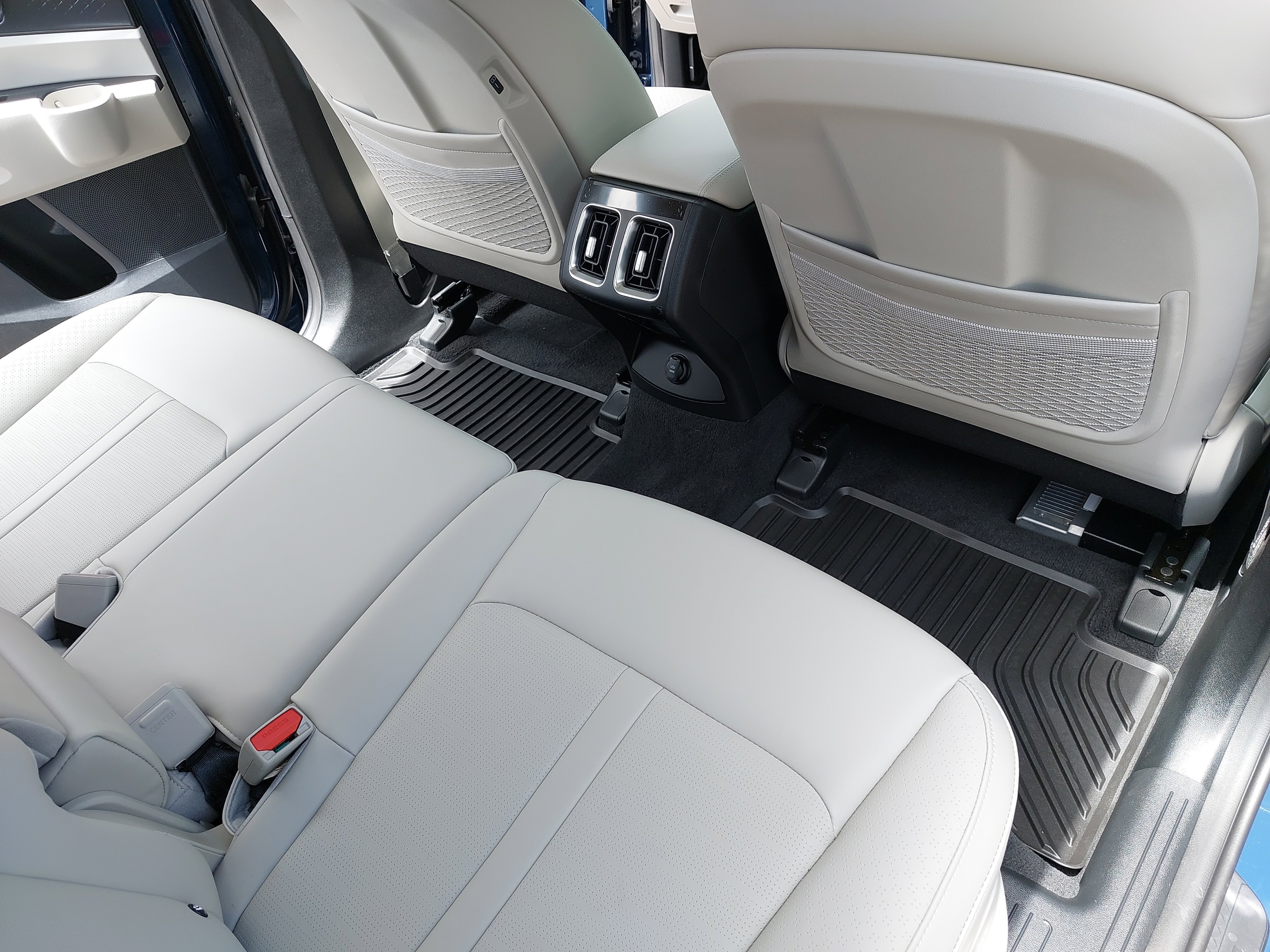 New 2025 Kia Sorento S w/ Panoramic Sunroof Package image 12