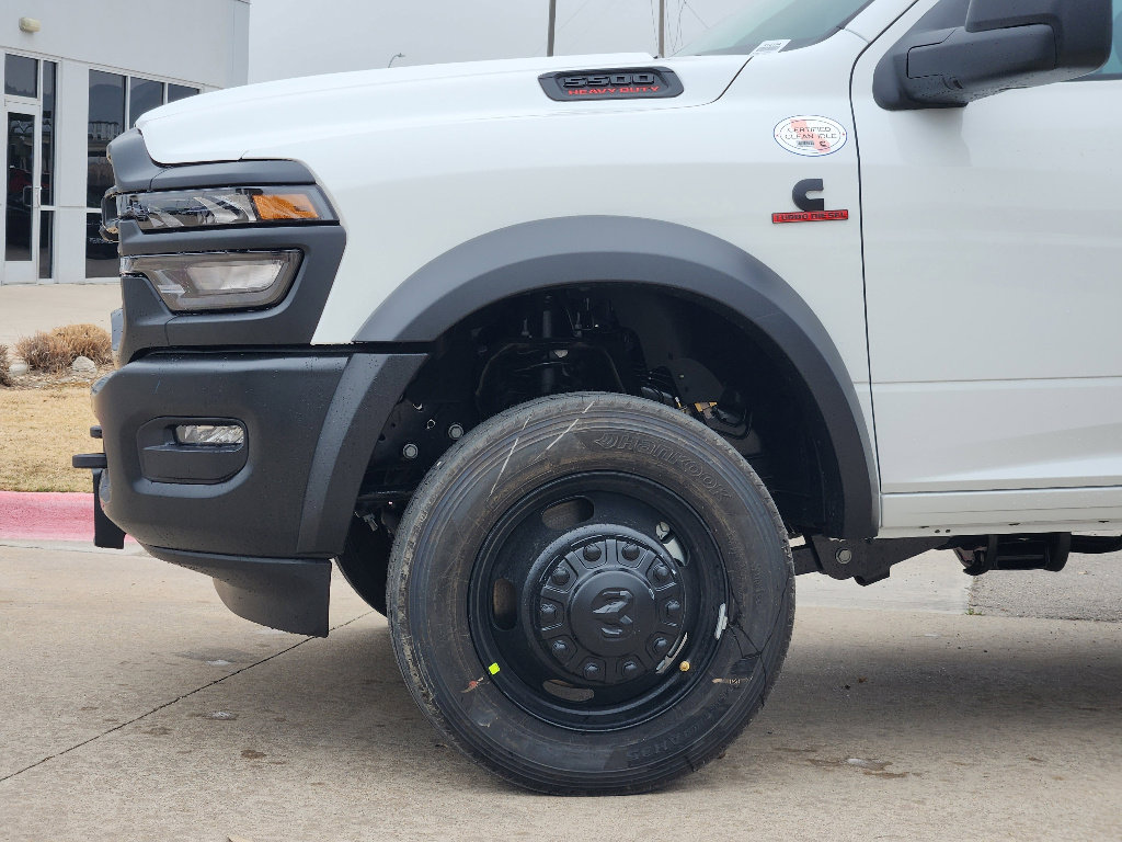 New 2026 RAM 5500 4x4 Crew Cab image 5
