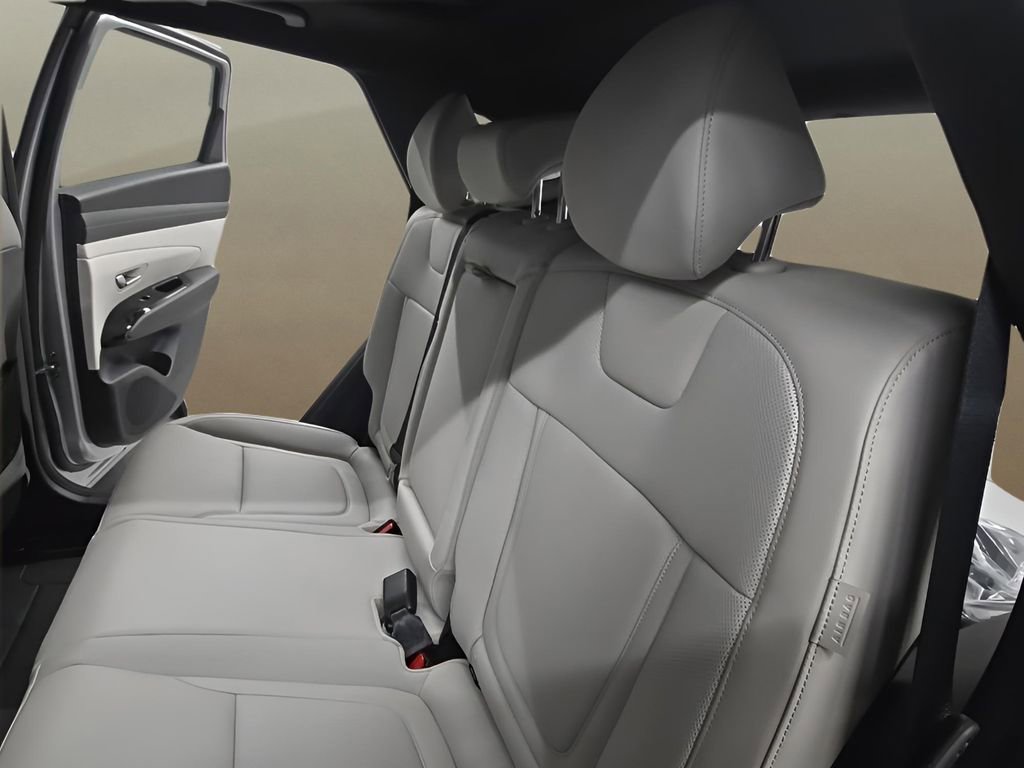 New 2026 Hyundai Tucson Limited image 15