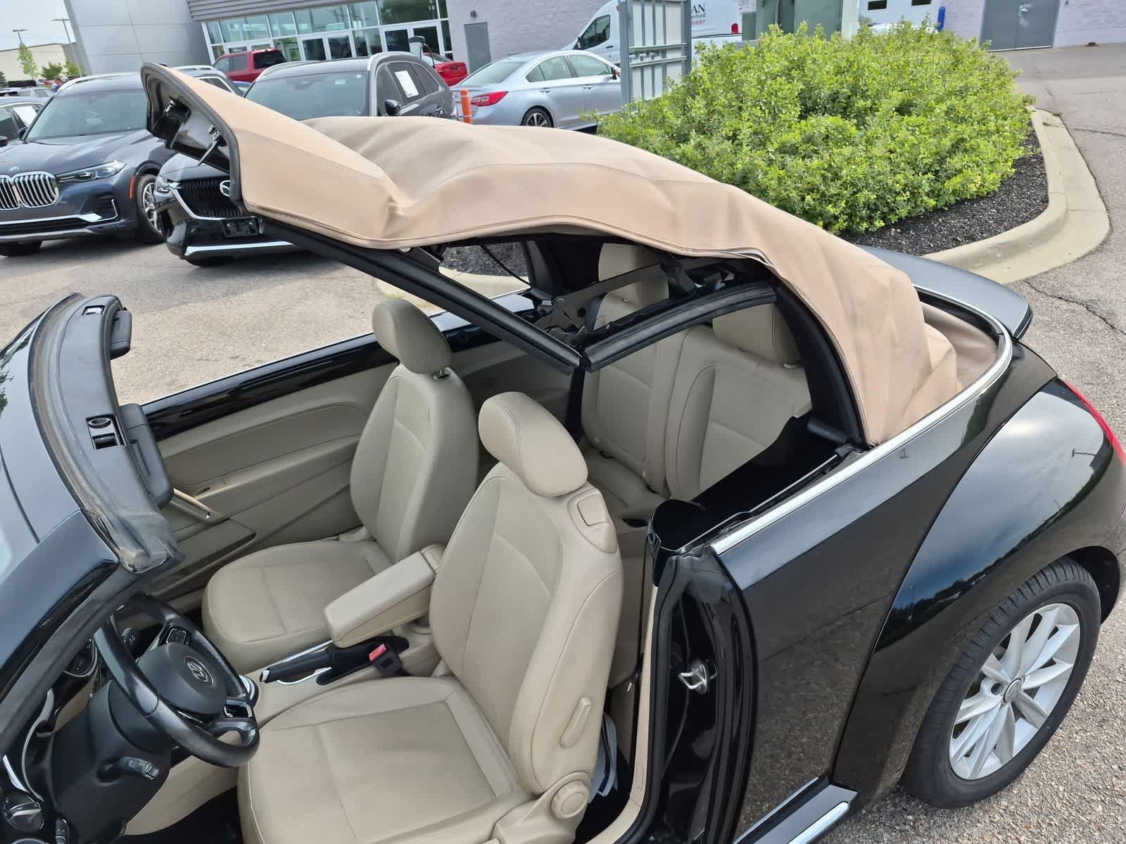 Used 2019 Volkswagen Beetle 2.0T SE FWD image 11