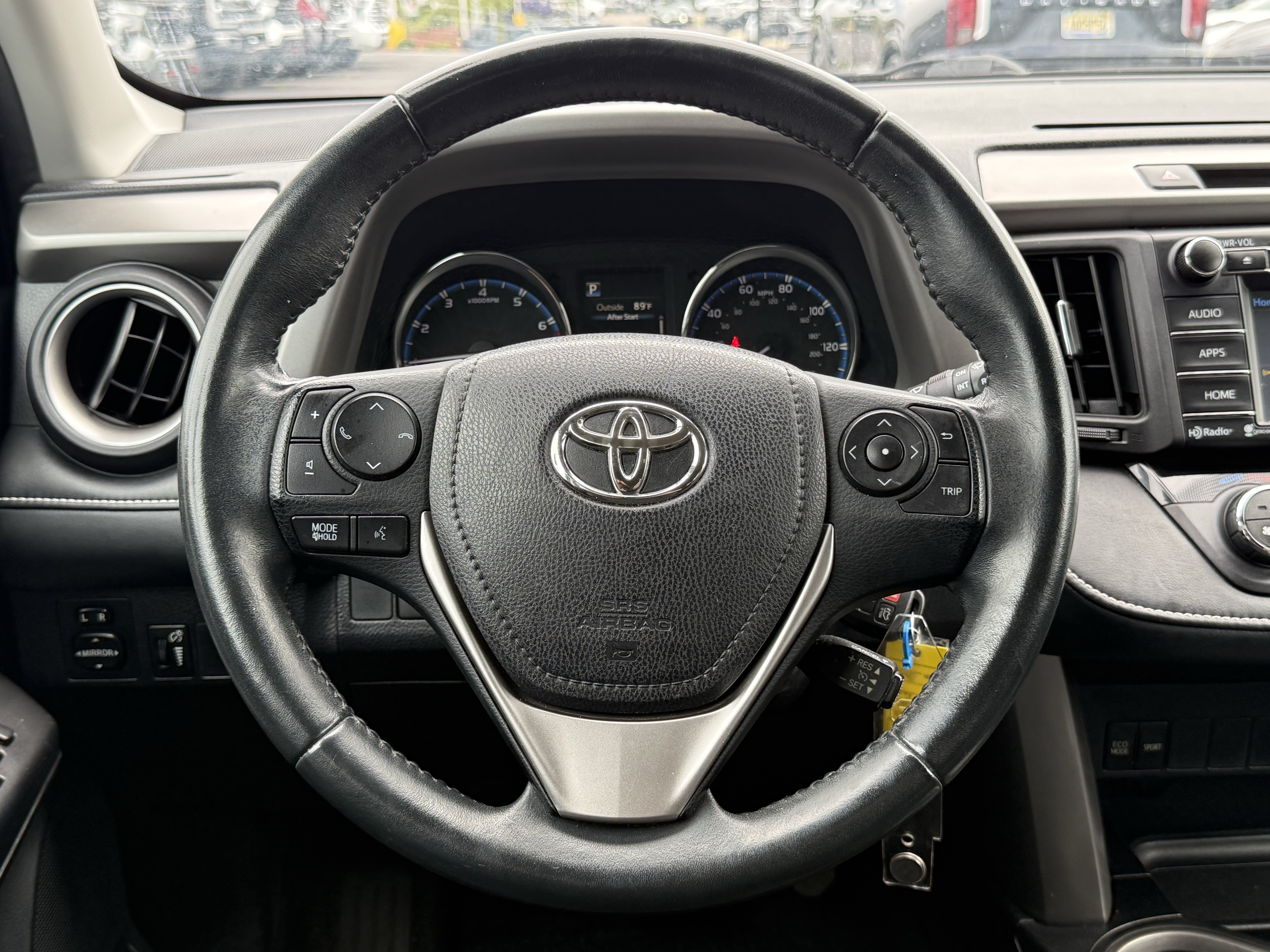 Used 2016 Toyota RAV4 XLE FWD image 18