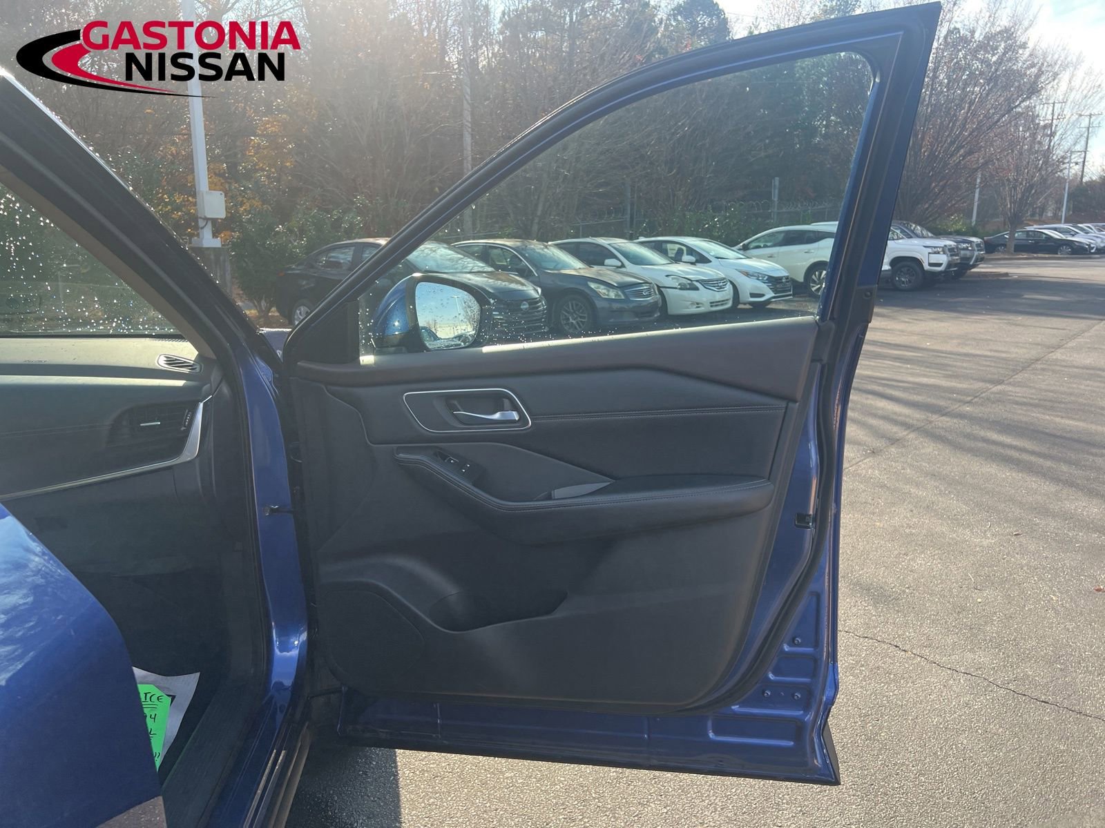 Used 2021 Nissan Rogue SL image 21