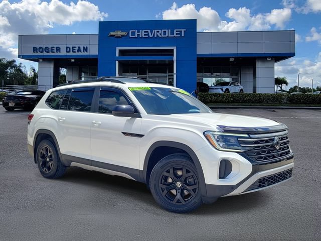 Used 2024 Volkswagen Atlas Peak Edition SEL