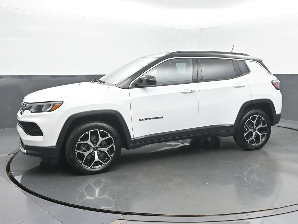 Used 2025 Jeep Compass Limited AWD/4WD image 2