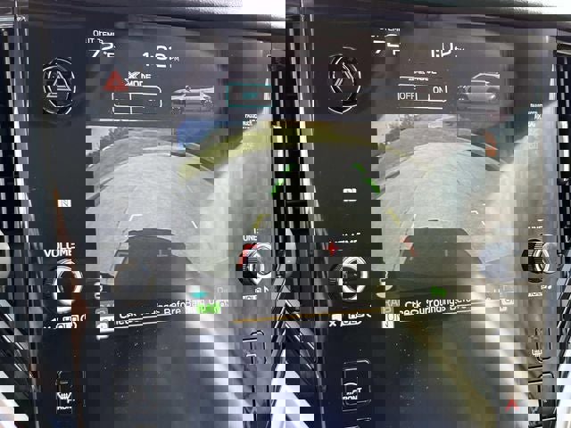 Used 2023 Subaru Outback Touring image 36