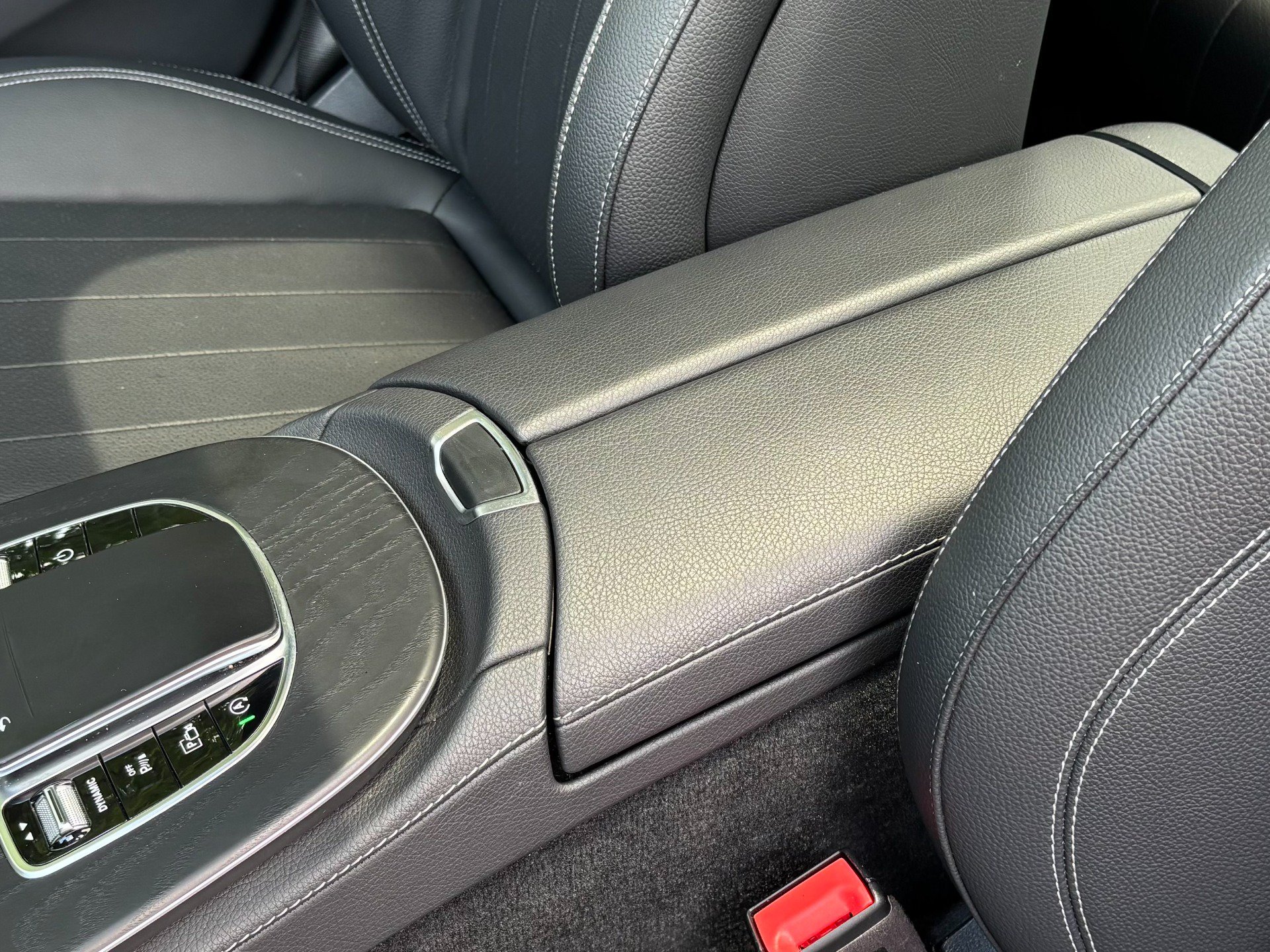 Used 2022 Mercedes-Benz E 350 4MATIC Sedan image 13