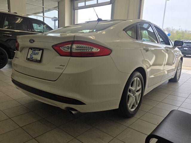 Used 2014 Ford Fusion SE FWD image 11