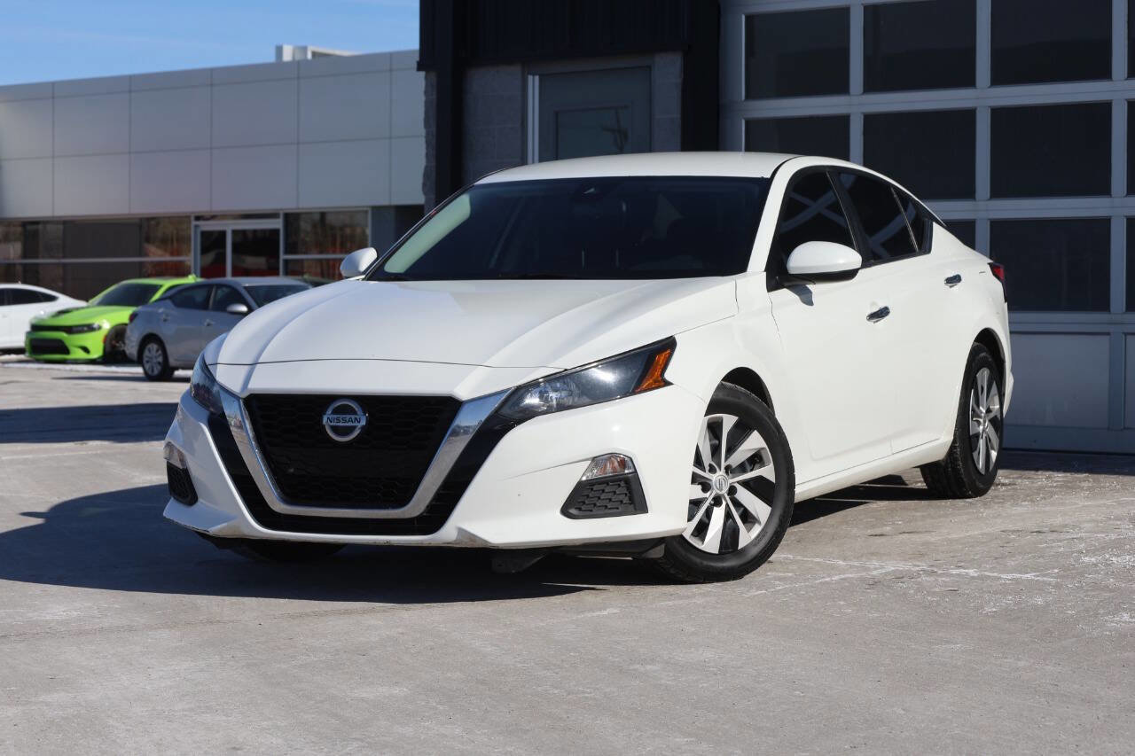 Used 2022 Nissan Altima 2.5 S FWD image 3
