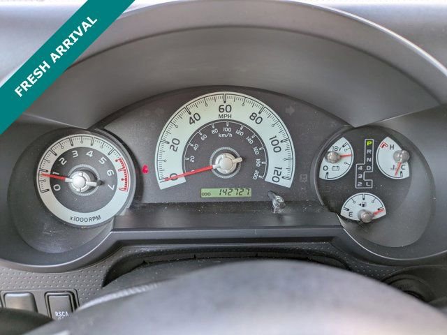 Used 2010 Toyota FJ Cruiser 4WD image 24