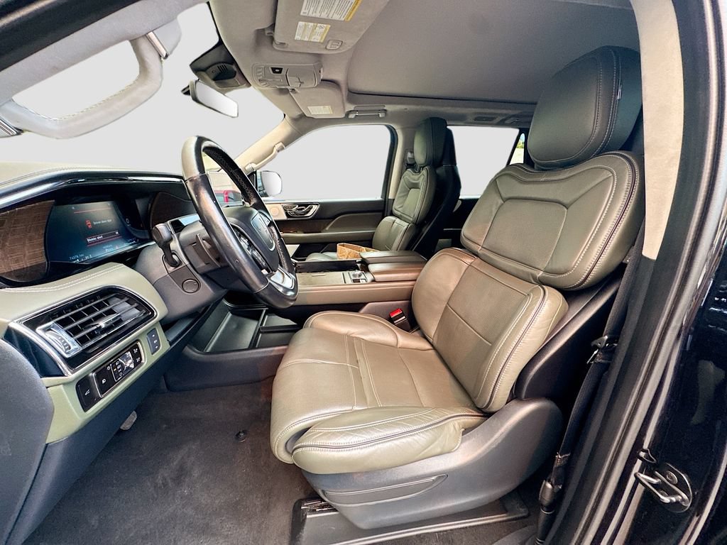Used 2023 Lincoln Navigator L Black Label AWD/4WD image 23