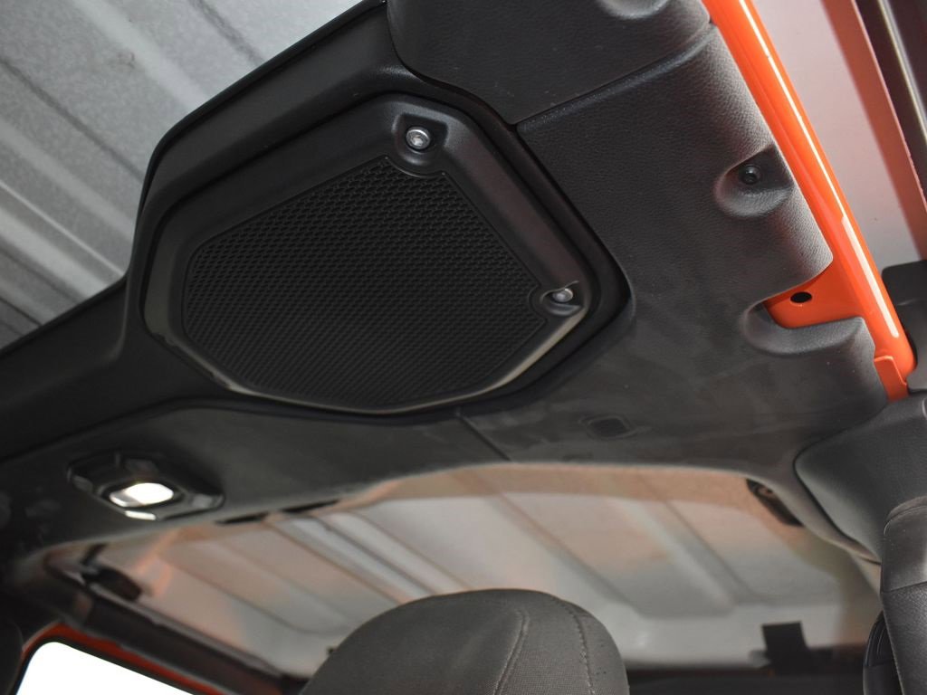 Used 2018 Jeep Wrangler Unlimited Rubicon image 23