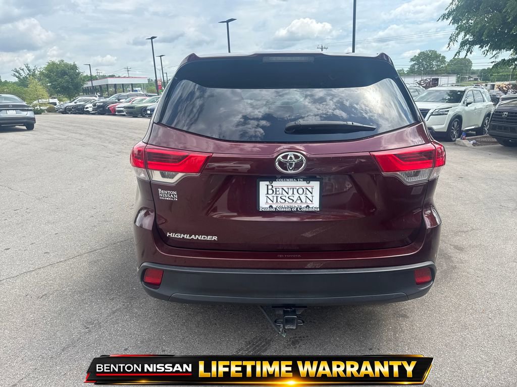 Used 2019 Toyota Highlander LE FWD image 7