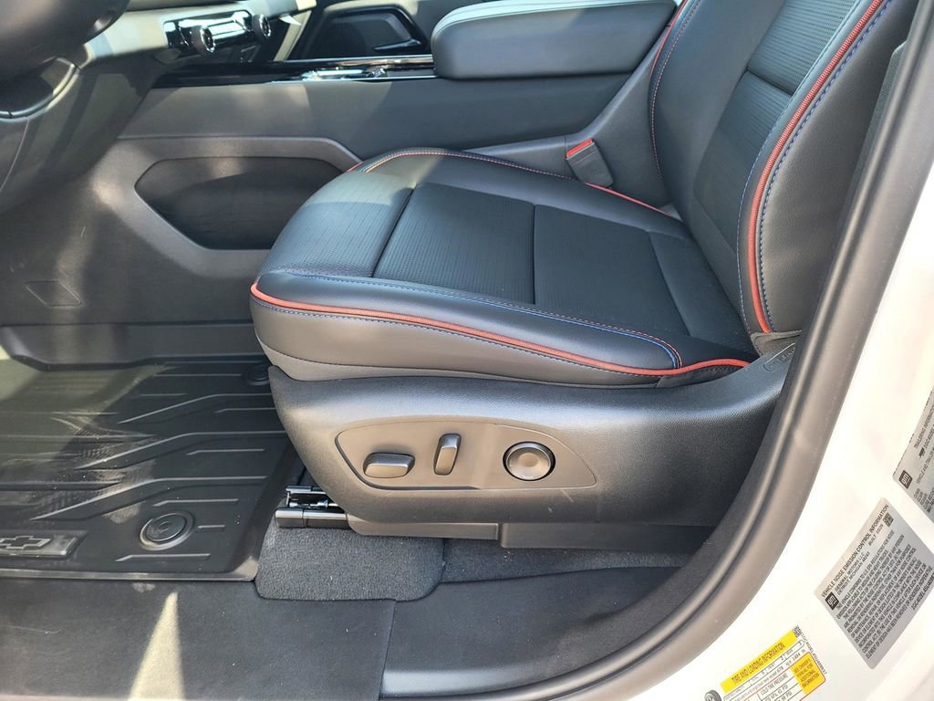 New 2025 Chevrolet Silverado EV RST AWD/4WD image 10
