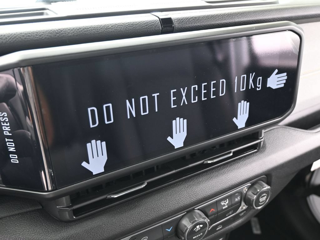New 2026 Jeep Gladiator Sport AWD/4WD image 18