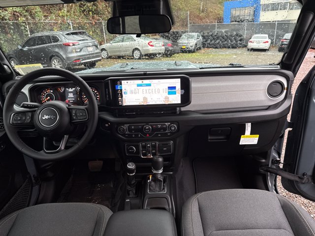 New 2026 Jeep Gladiator Sport AWD/4WD image 11