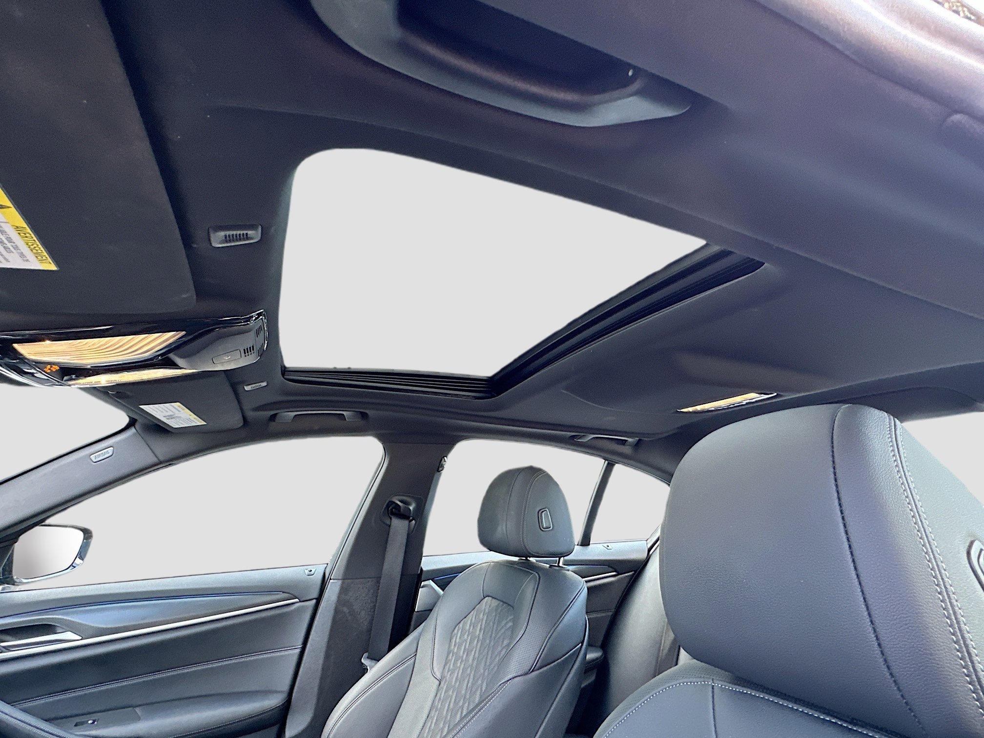 Certified 2023 BMW 530e w/ M Sport Package image 22