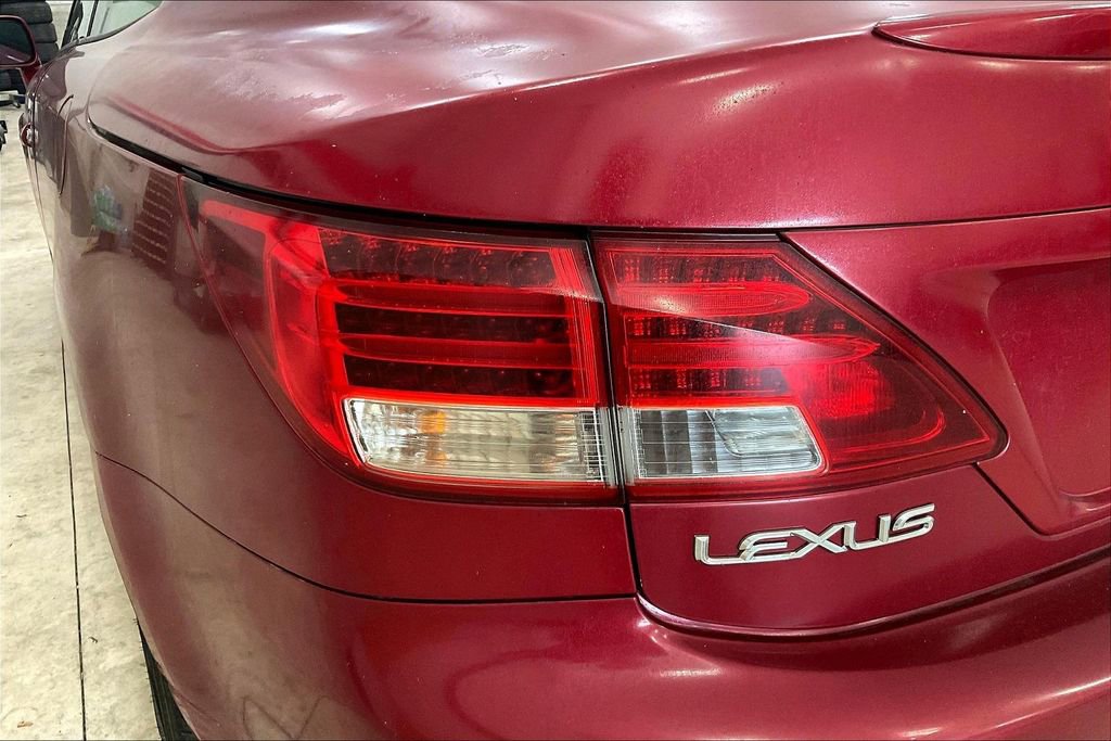 Used 2010 Lexus IS 250C RWD image 18