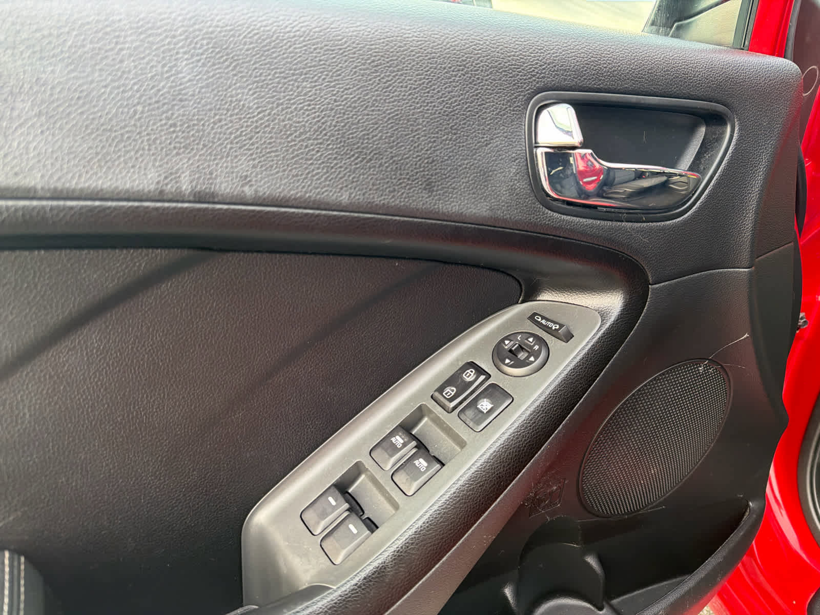 Used 2017 Kia Forte S w/ S Technology Package image 16