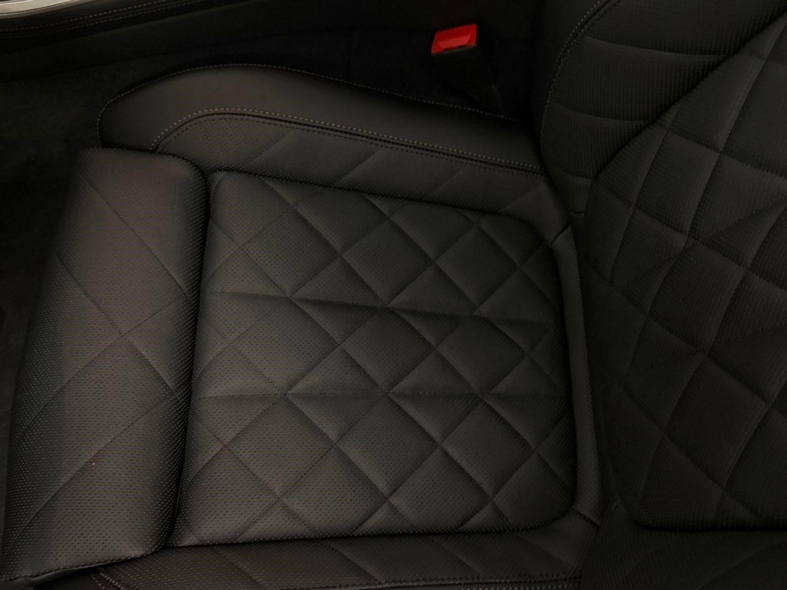 New 2026 BMW X5 xDrive50e image 18