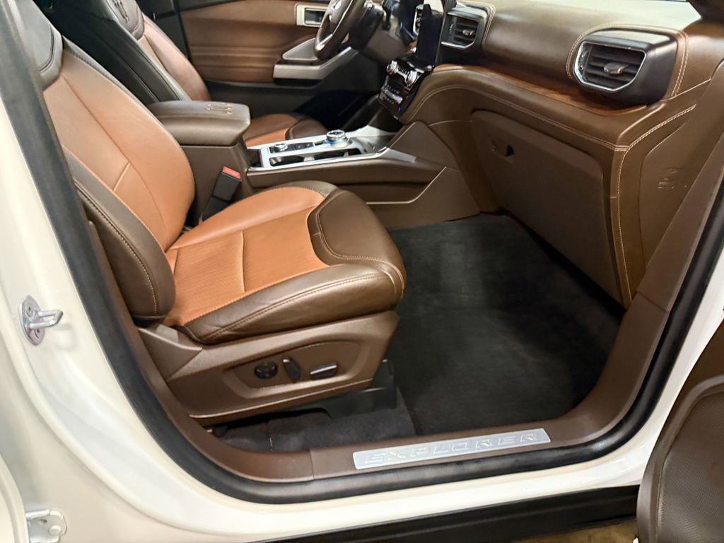 Used 2021 Ford Explorer King Ranch w/ Premium Technology Package image 63