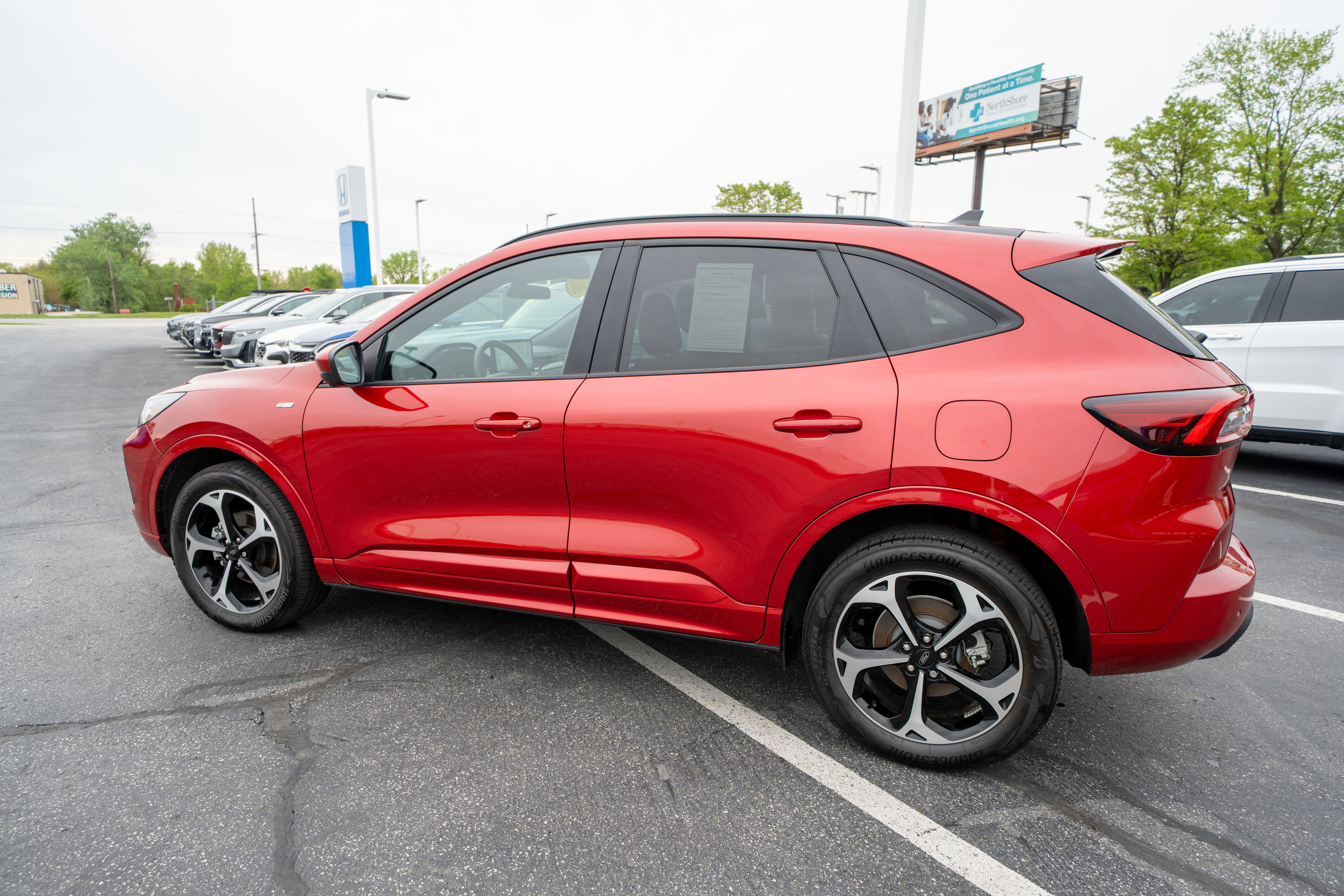 Used 2023 Ford Escape ST-Line Select w/ Tech Pack #2 AWD/4WD image 4