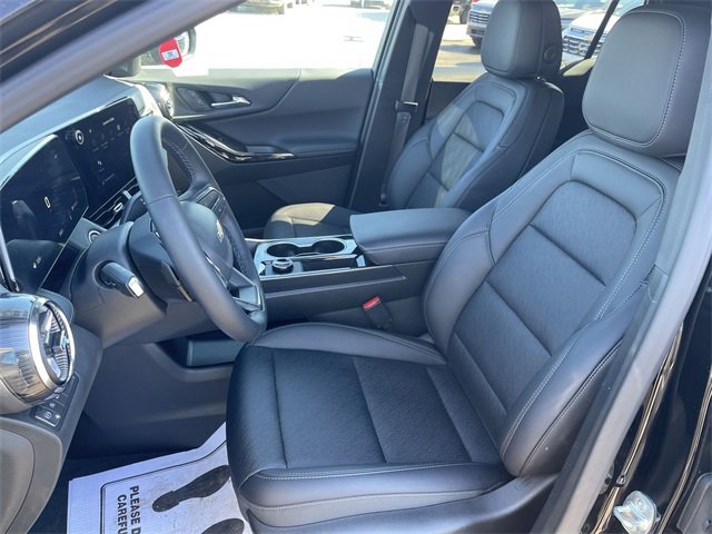 New 2026 Chevrolet Equinox LT w/ Convenience Package II image 11