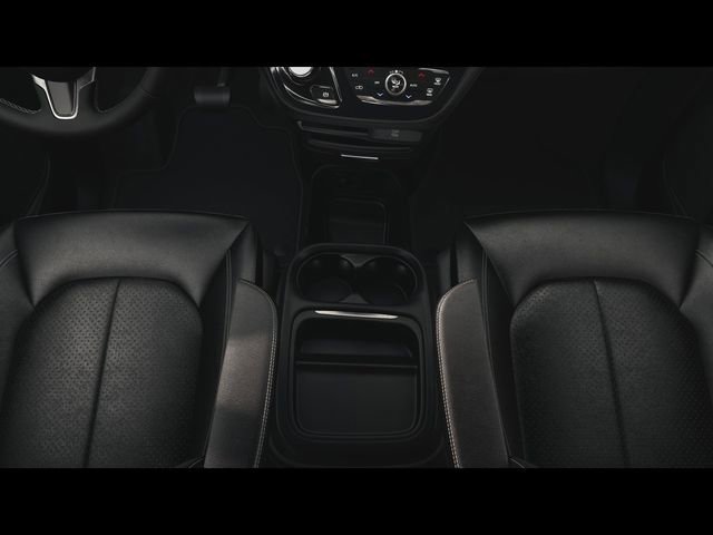 New 2027 Chrysler Pacifica Select FWD image 4