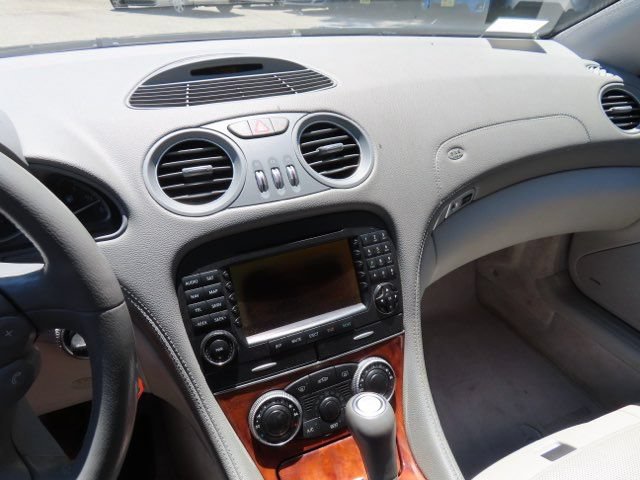 Used 2006 Mercedes-Benz SL 500 image 20