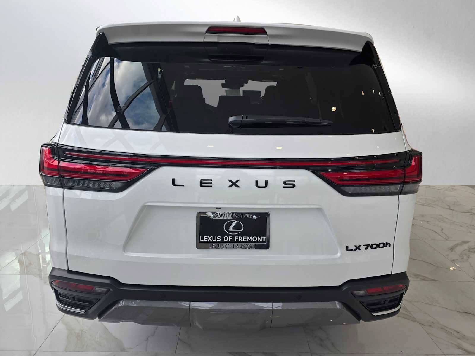 New 2026 Lexus LX 700h Luxury image 4