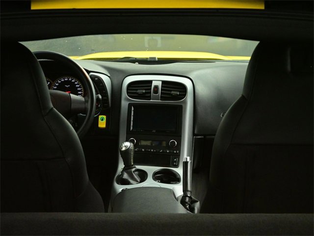 Used 2006 Chevrolet Corvette Z06 w/ Preferred Equipment Group image 25