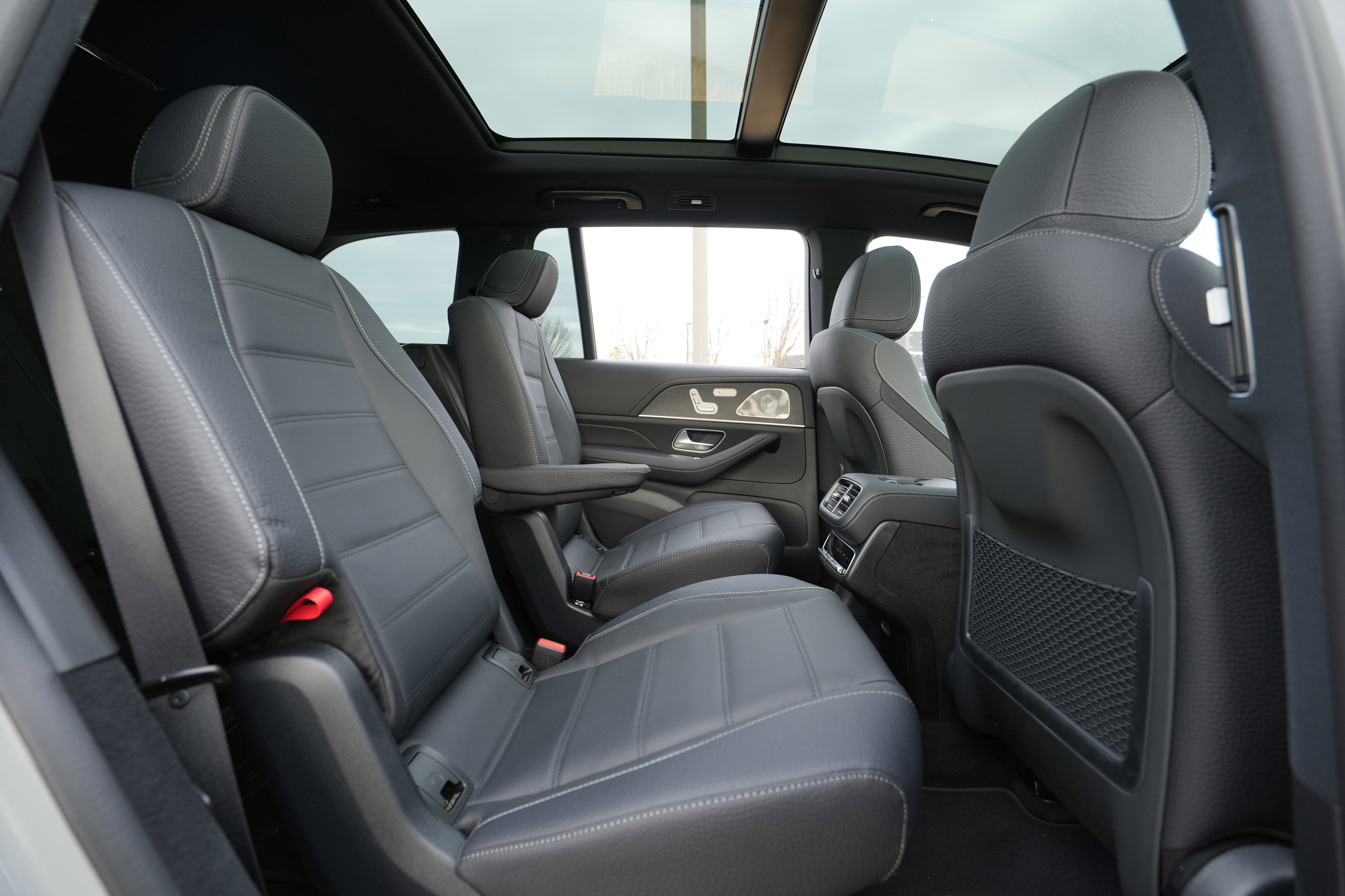 New 2026 Mercedes-Benz GLS 450 4MATIC image 46