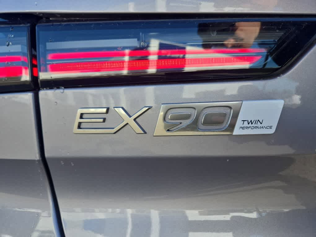 New 2026 Volvo EX90 Ultra image 9