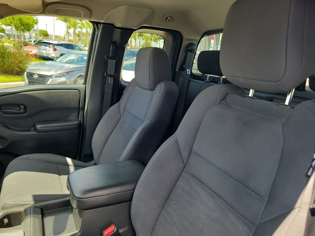 Used 2025 Nissan Frontier S w/ S Utility Package RWD image 11
