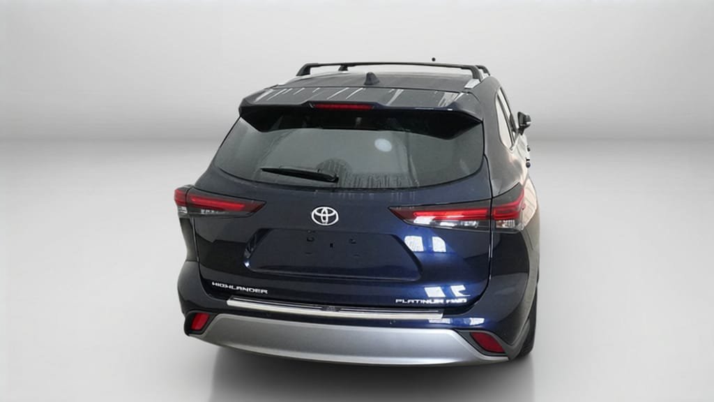 New 2026 Toyota Highlander Platinum AWD/4WD image 13