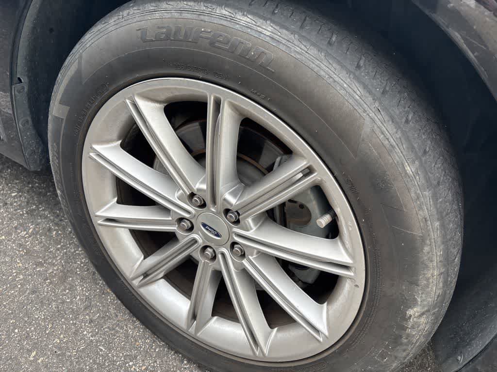 Used 2019 Ford Flex Limited FWD image 3