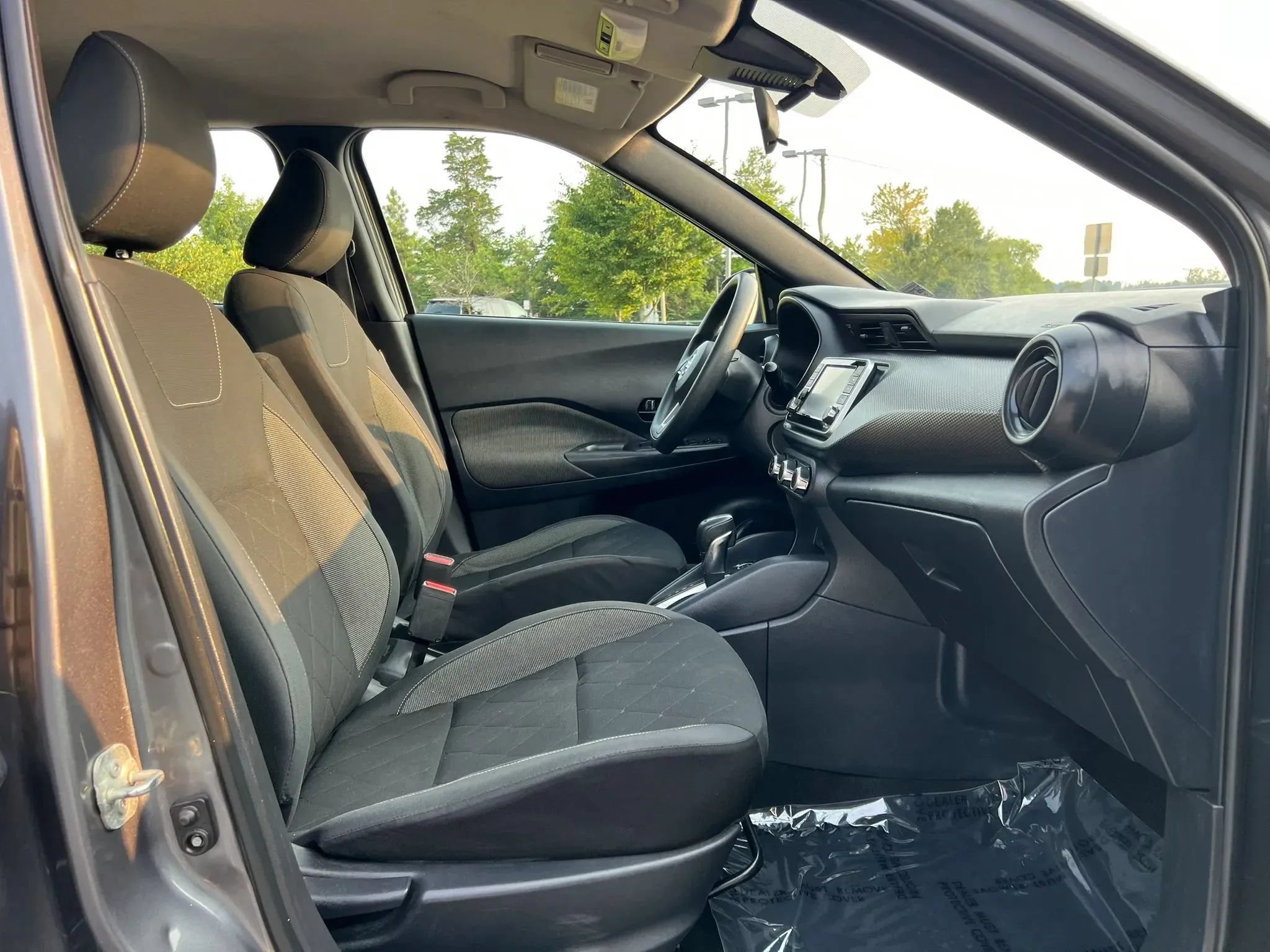 Used 2020 Nissan Kicks S FWD image 16