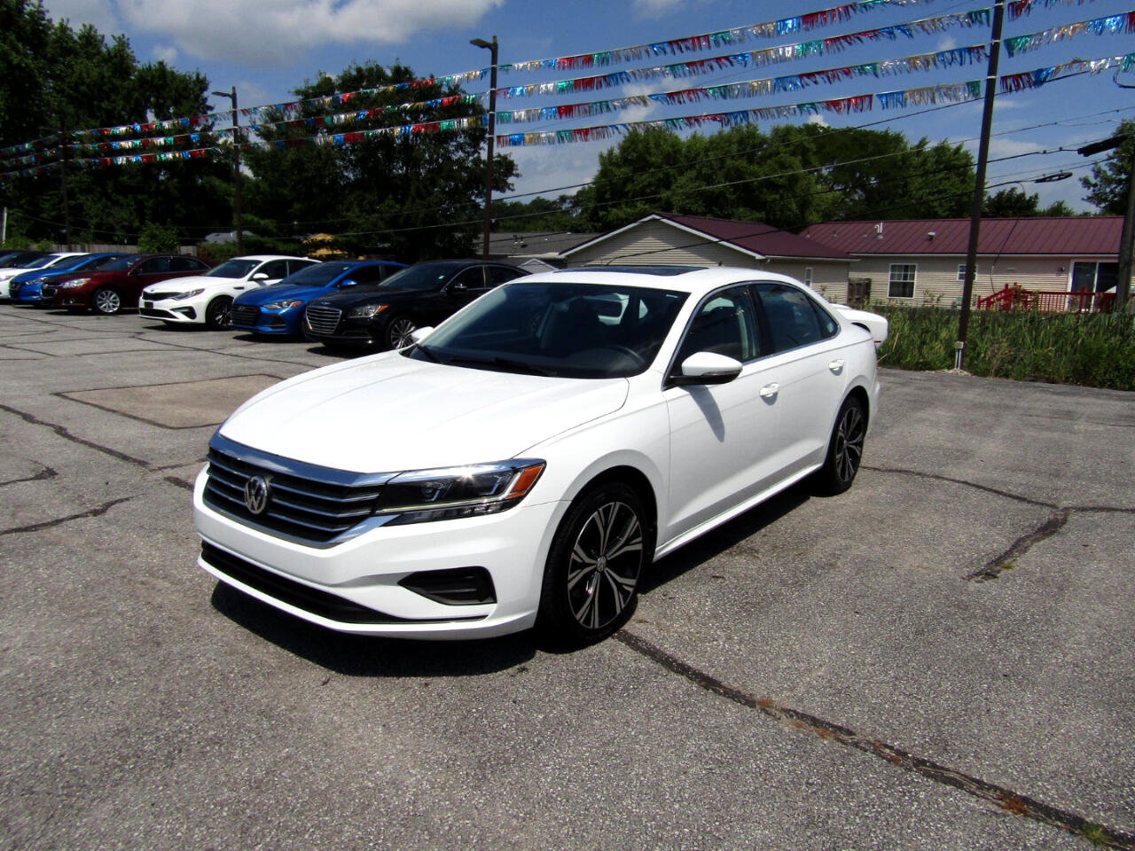 Used 2022 Volkswagen Passat 2.0T SE image 3