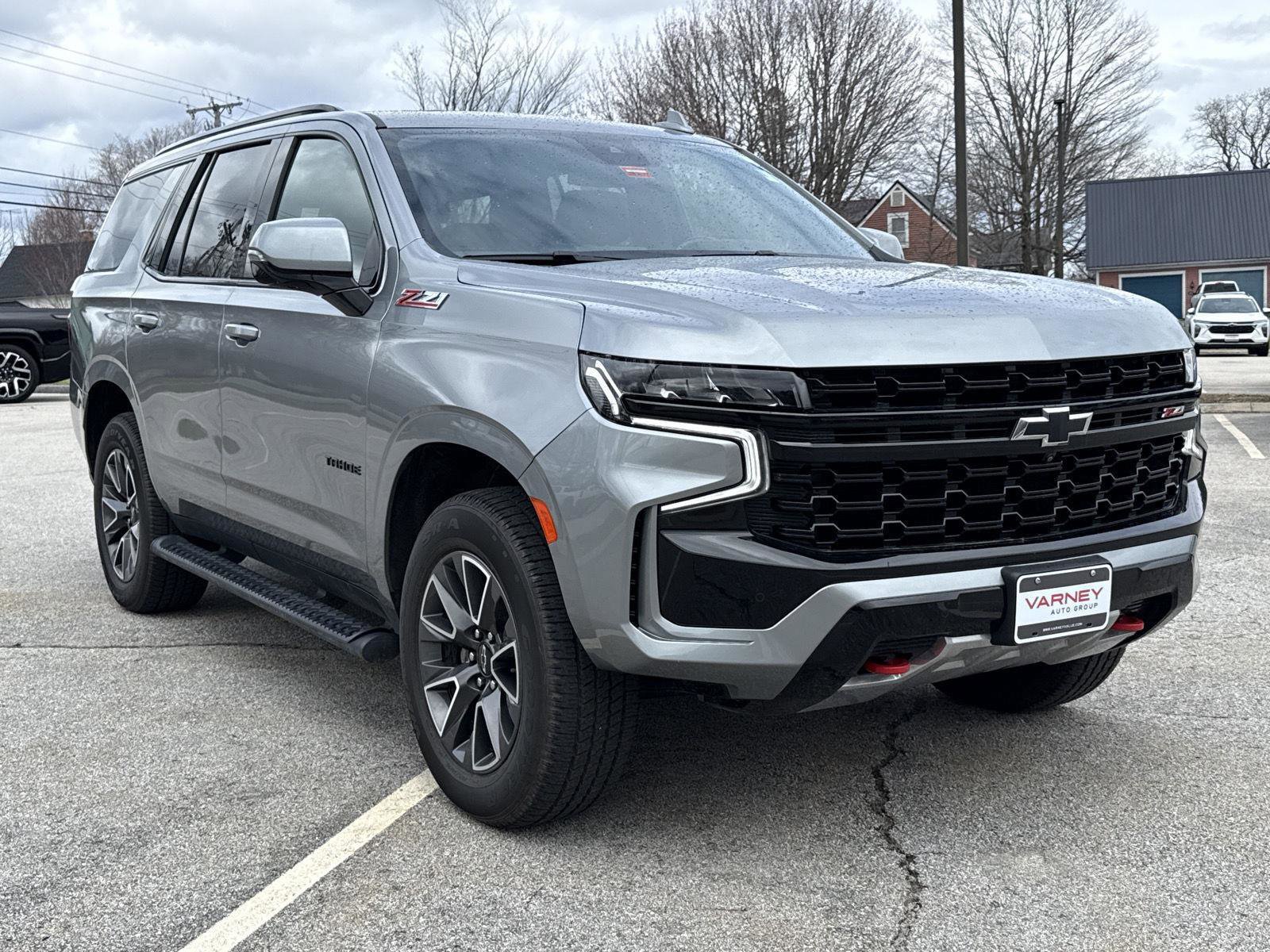 Used 2023 Chevrolet Tahoe Z71 w/ Luxury Package AWD/4WD image 4