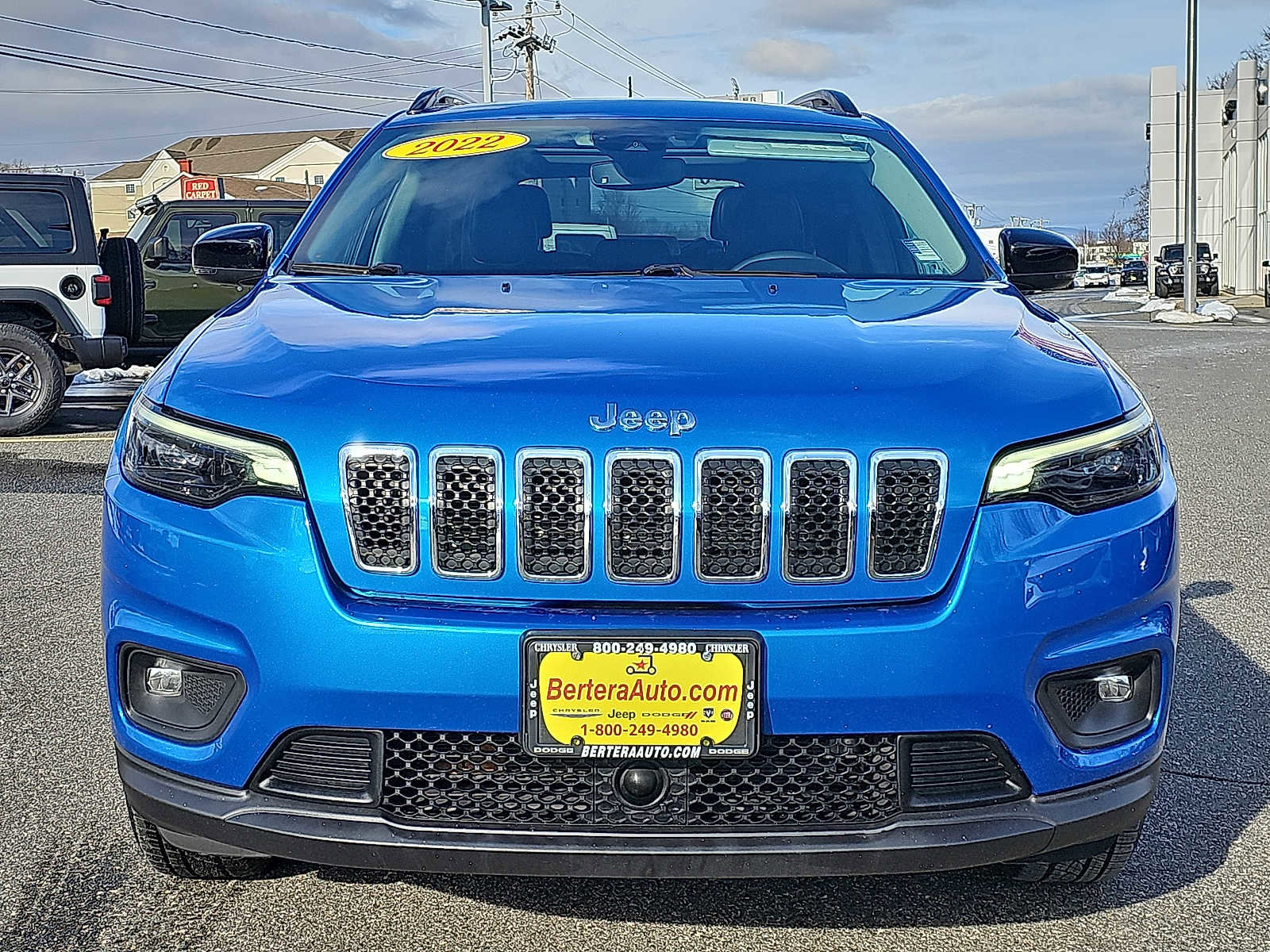 Used 2022 Jeep Cherokee Latitude Lux w/ Sun & Sound Group AWD/4WD image 2