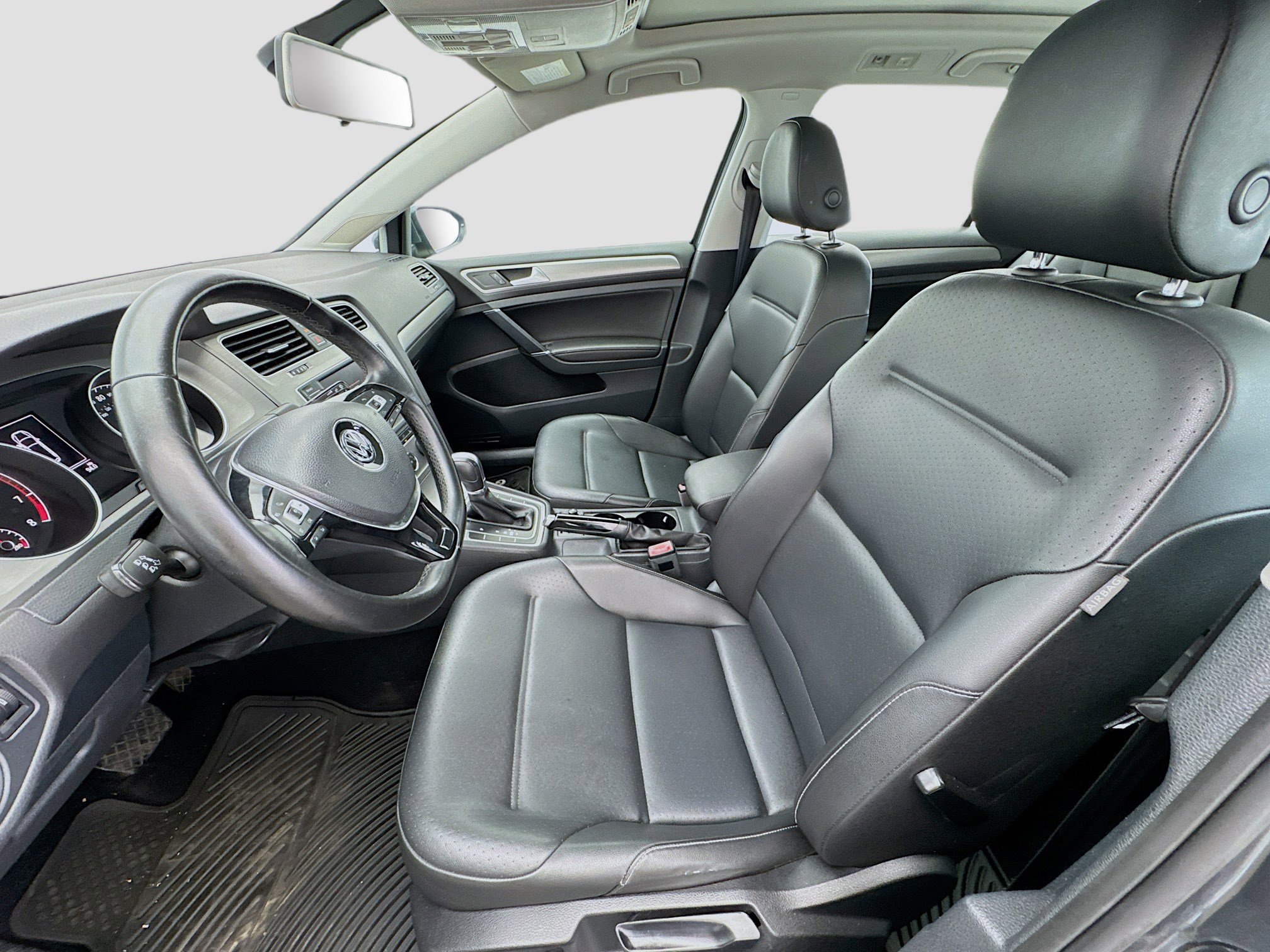 Used 2016 Volkswagen Golf Limited Edition image 13