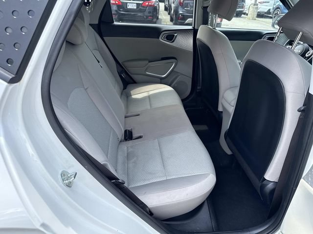 Used 2022 Kia Soul LX w/ Technology Package FWD image 11