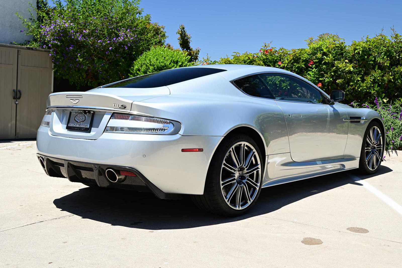 Used 2009 Aston Martin DBS Coupe RWD image 6