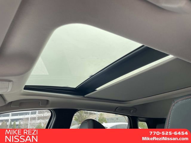 New 2026 Nissan Kicks SR w/ SR Premium Package FWD image 14