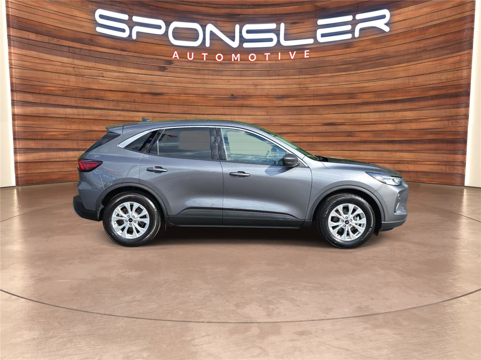 Used 2024 Ford Escape Active image 5