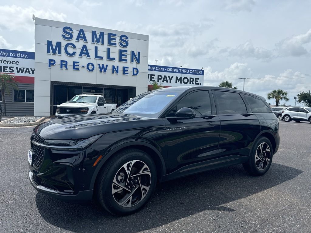 Used 2024 Lincoln Nautilus Premier w/ Jet Appearance Package