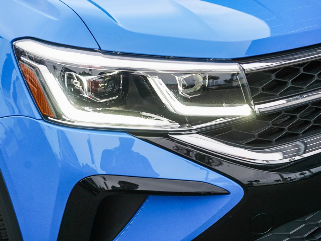 Used 2022 Volkswagen Taos SEL image 11