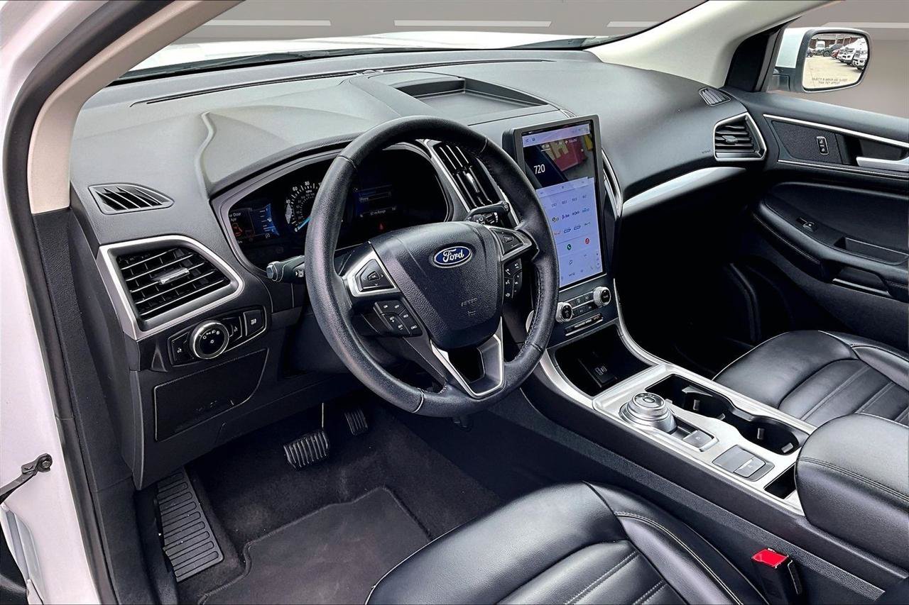 Used 2024 Ford Edge SEL AWD/4WD image 18