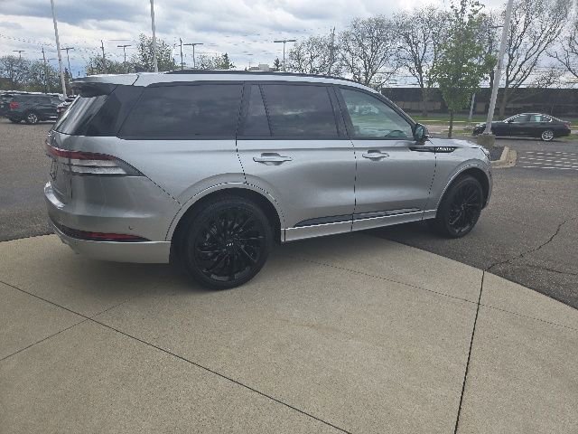 Certified 2024 Lincoln Aviator Reserve w/ Jet Package AWD/4WD image 15